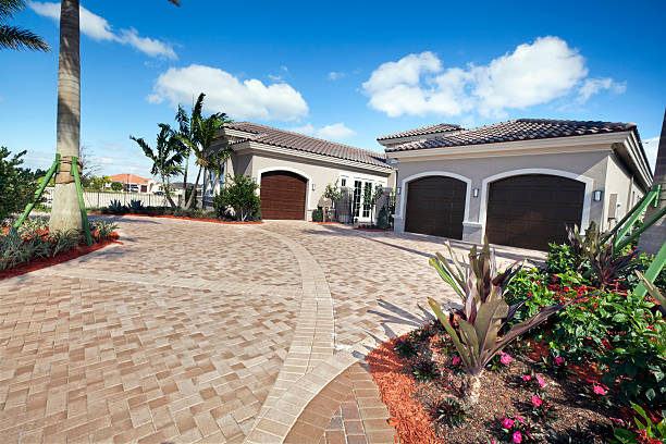 Best Residential Driveway Paver Services  in Hewlett, NY